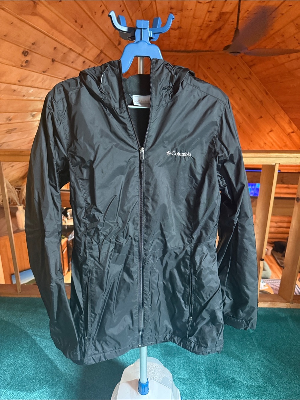 Columbia Black Packable Hooded Rain Jacket
